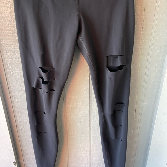 Alo Yoga Leggings 💫 - Picture 2 of 5